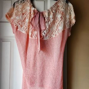 Beautiful pink blouse/ top, hi/low.